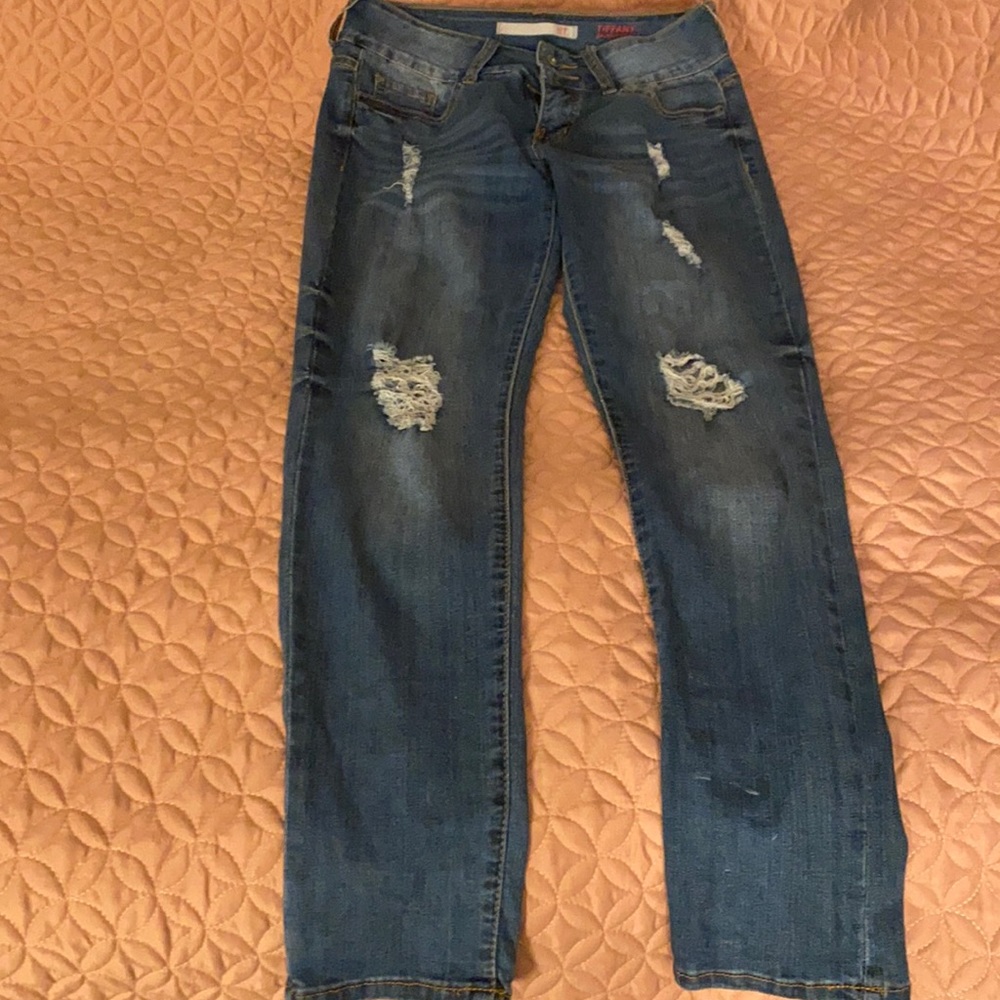 No skinny jeans, size 4